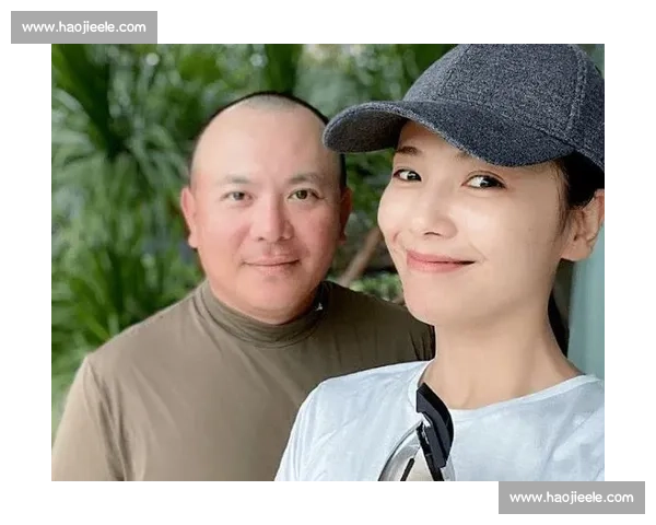 买提江 “金手指” 争议升级:离婚声明难平舆论风波 买提江 “金手指” 争议升级:离婚声明难平舆论风波